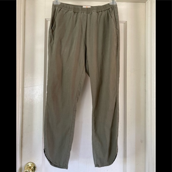 Marine Layer Allison Pant Dolphin Hem Dusty Olive Color Elastic Waist Size Small - Picture 3 of 13